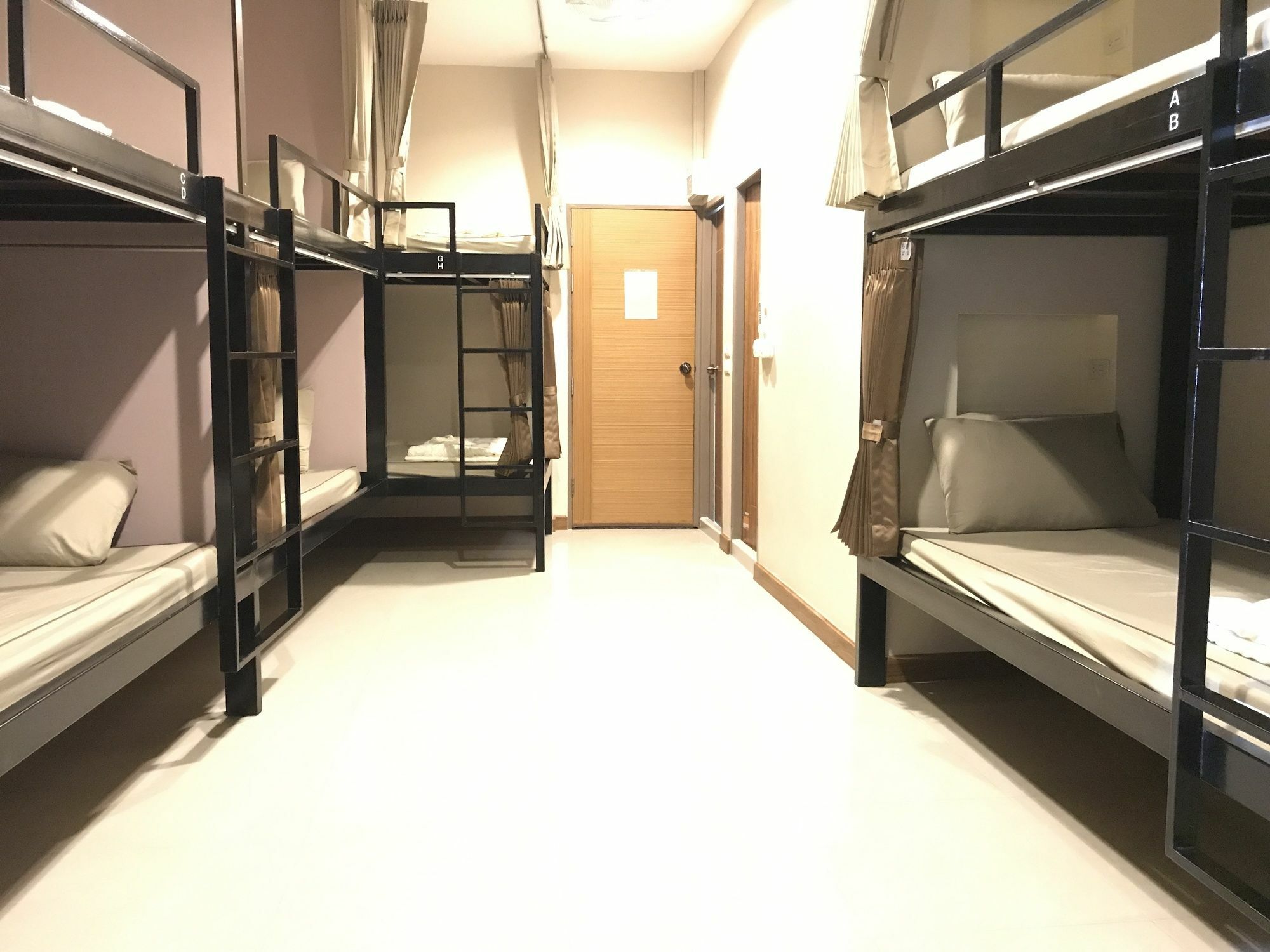 Restiny Hostel Bangkok Luaran gambar